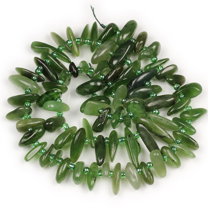 Margele turmalina verde chips 10-30x5-7mm (sirag)