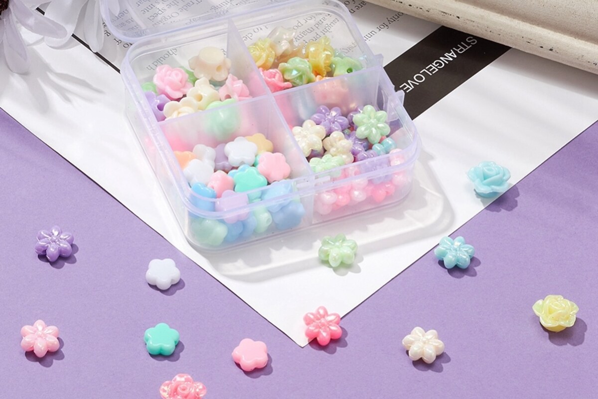 Margele set creativ, cutie 7,3x7x2,4cm cu 123gr. margele plastic floare