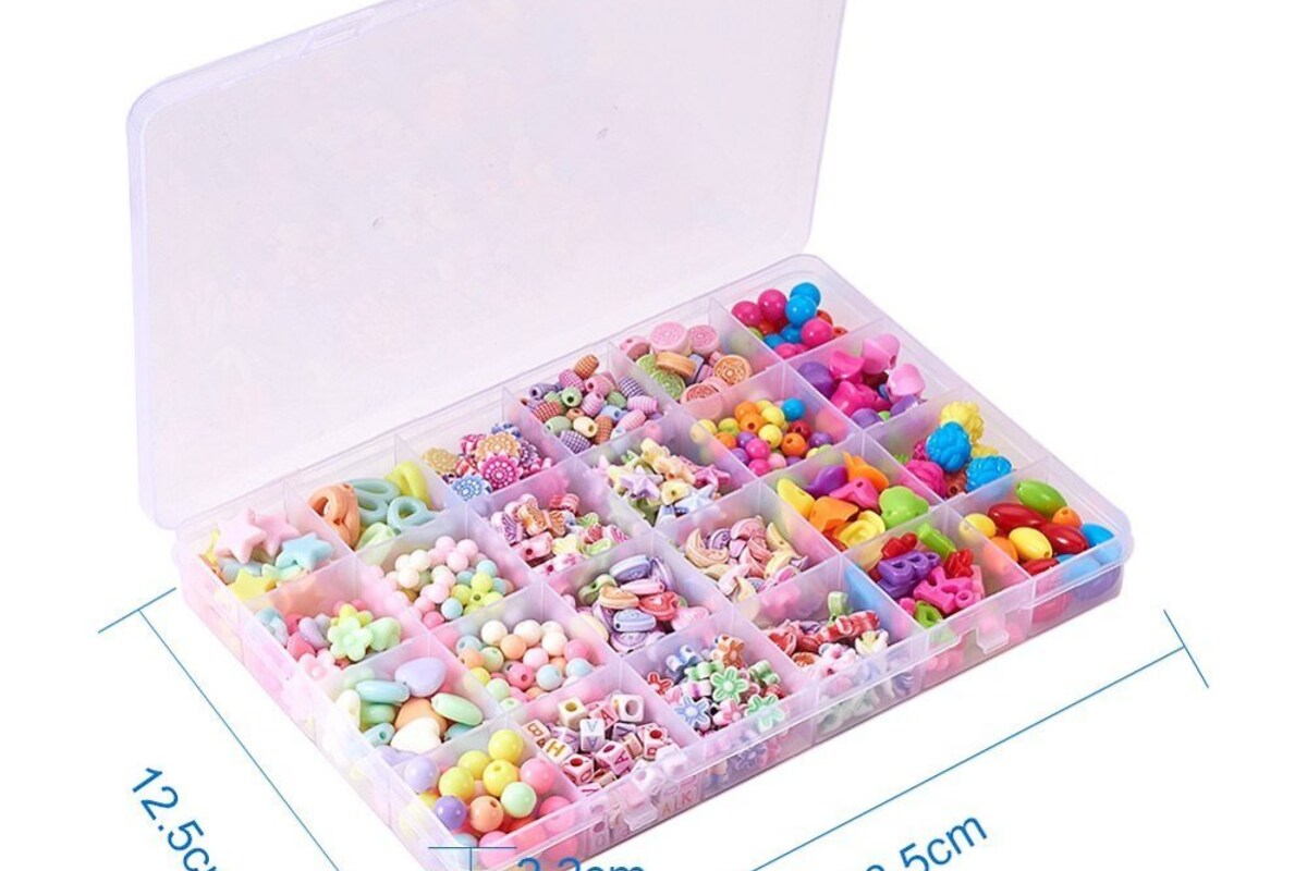 Margele set creativ, cutie 18,5x12,5x2,2cm cu 600 buc. margele plastic si accesorii