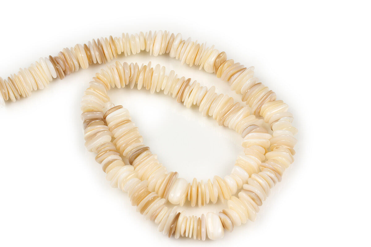 Margele margele sidef ivory chips 6-10x5-7x1,5-2,5mm (sirag)