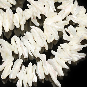 Margele margele sidef (trochus shell) chips white 22-25x2-11mm (sirag)