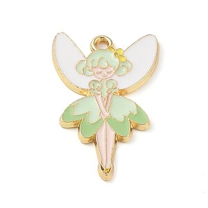 Charm auriu emailat zana Fairy  in nuante de verde 30x19x1,5mm