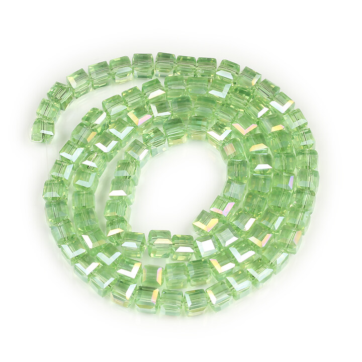 Sirag margele cristal electroplacat, cub fatetat 5-6x5-6mm - verde deschis