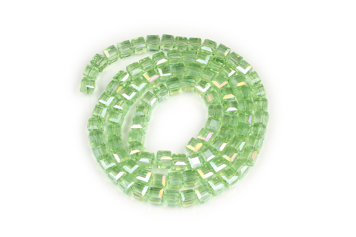 Sirag margele cristal electroplacat, cub fatetat 5-6x5-6mm - verde deschis