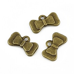 Charm bronz fundita 10x19mm