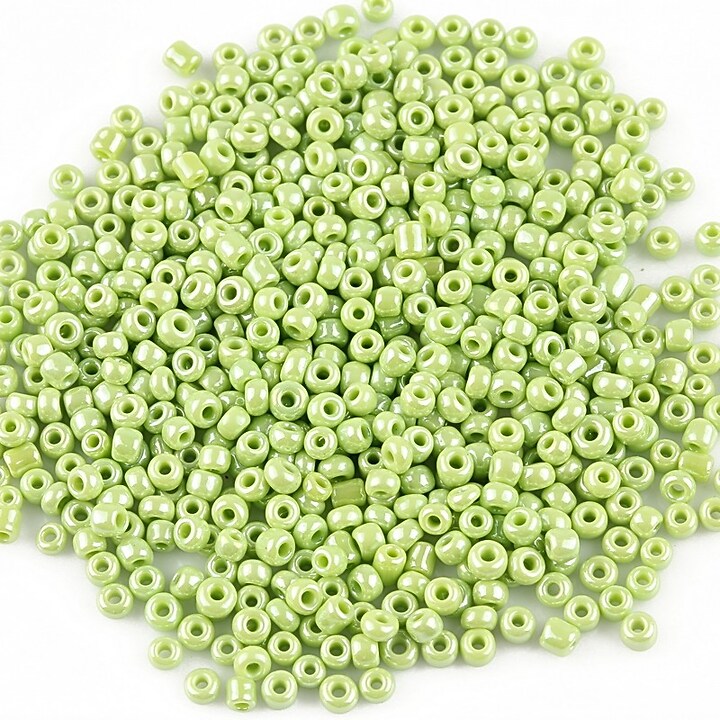 Margele de nisip 2mm lucioase (50g) - cod 352 - verde deschis