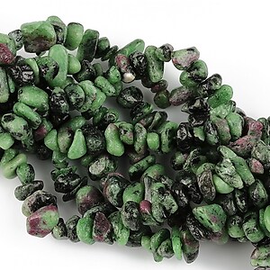 Chipsuri ruby zoisite