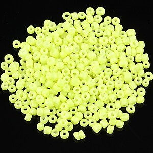 Margele de nisip 2mm opace (50g) - cod 492 - verde lime deschis