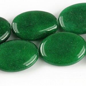 Jad oval 25x18mm - verde inchis