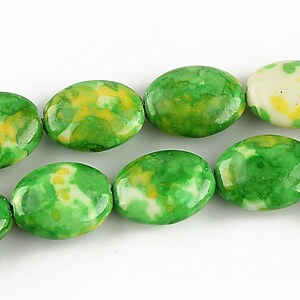 Flower jade oval 16x12mm - verde - galben