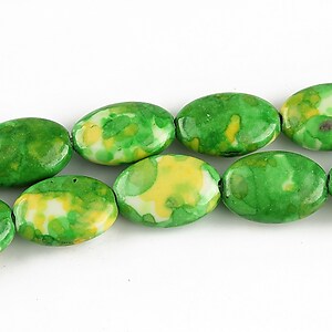 Flower jade oval 15x10mm - verde - galben