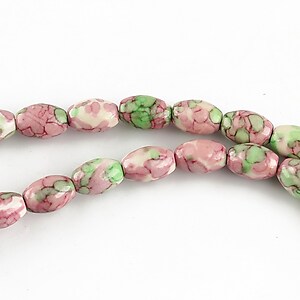 Flower jade alungit 8x5mm - roz - verde