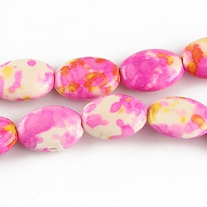 Flower jade oval 15x10mm - roz - galben