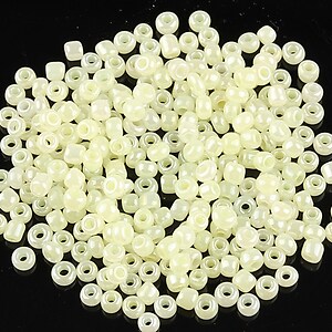 Margele de nisip 3mm (50g) - cod 554 - crem perlat