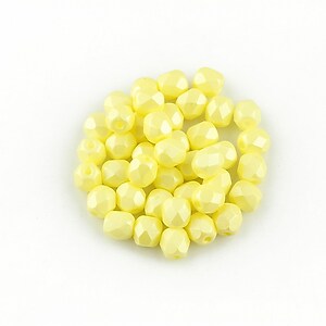 Margele fire polish 4mm (10 buc.) - Powdery - Pastel Yellow