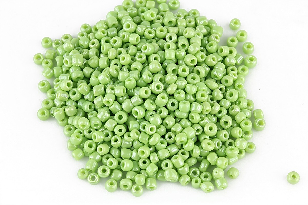 Margele de nisip 2mm lucioase (50g) - cod 593 - verde deschis