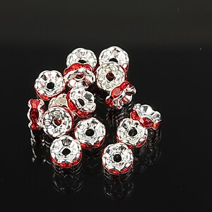 Distantiere argintii floare cu rhinestones rosii 6mm (3x6mm)