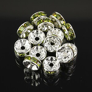 Distantiere argintii cu rhinestones verde olive 8mm (3,5x8mm)