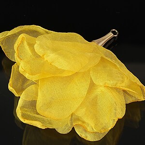 Pandativ organza si agatatoare aurie 60-80x50-60mm - galben