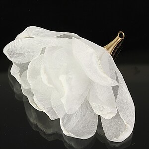 Pandativ organza si agatatoare aurie 60-80x50-60mm - alb